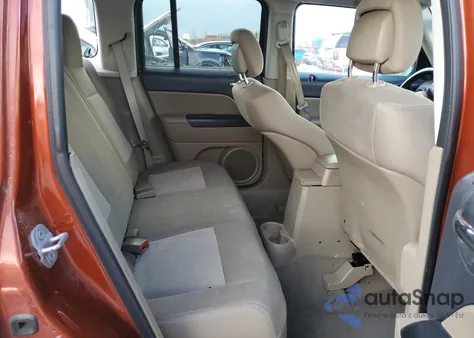 2012 Jeep Patriot Latitude z USA, uszkodzony, nr VIN 1C4NJPFAXCD602123